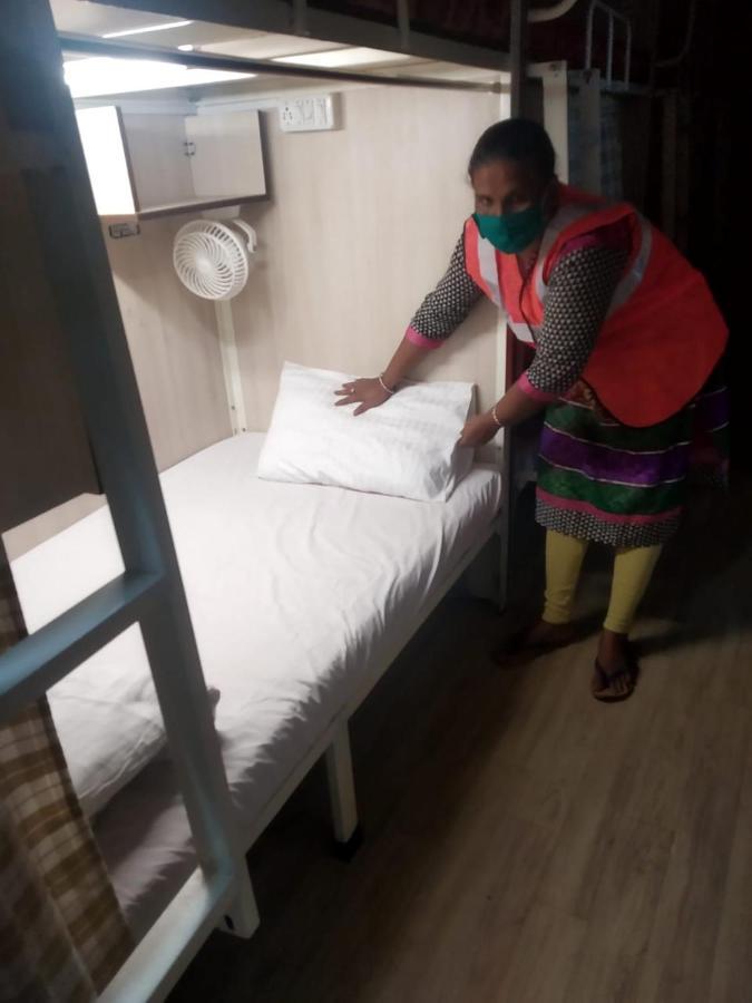 Abuzz Sewri Hostel Bombaj Zewnętrze zdjęcie